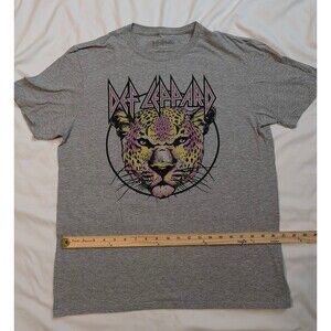 Def Leppard Pastel Graphic Leopard T-Shirt Grey Size Large